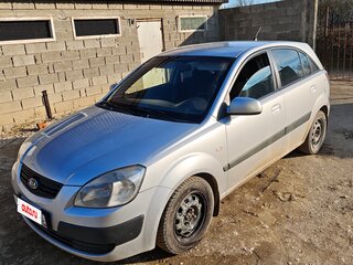 2005 Kia Rio II, серебристый, 330000 рублей, вид 1