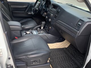 2012 Mitsubishi Pajero IV Рестайлинг 1, белый, 1500000 рублей, вид 5