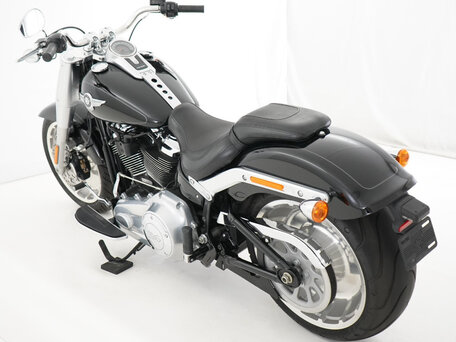 2017 Harley-Davidson Fat Boy, чёрный, 1450000 рублей, вид 5