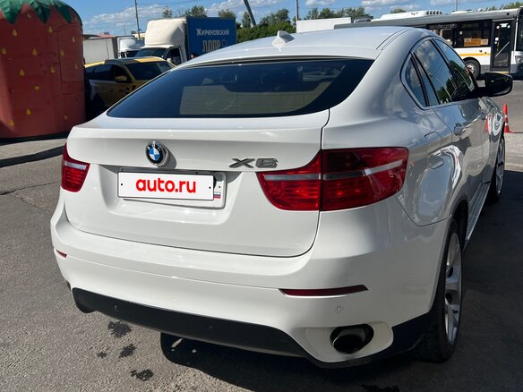 2009 BMW X6 35i 6-speed I (E71), белый, 1600000 рублей - вид 3