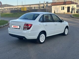 2024 Lada (ВАЗ) Granta I Рестайлинг, белый, 620000 рублей, вид 3