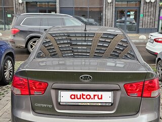 2010 Kia Cerato 5-speed II, серый, 610000 рублей, вид 2