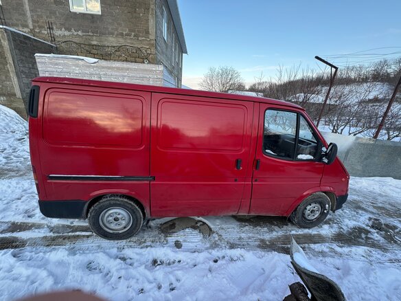 1995 Ford Transit, красный, 500000 рублей - вид 6