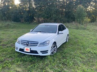 2013 Mercedes-Benz C-Класс 180 BlueEFFICIENCY III (W204) Рестайлинг, белый, 1550000 рублей, вид 1