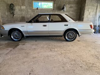 1989 Toyota Crown VIII (S130), белый, 1099999 рублей, вид 3