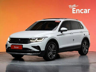 2023 Volkswagen Tiguan II Рестайлинг, белый, 3400000 рублей, вид 1