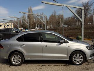 2014 Volkswagen Polo V, серебристый, 875000 рублей, вид 4