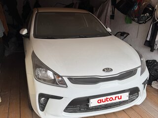 2018 Kia Rio IV, белый, 1750000 рублей, вид 1