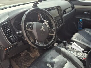 2013 Mitsubishi Outlander III, белый, 1000000 рублей, вид 4