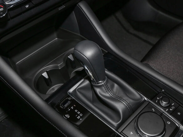 2025 Mazda 3 Axela IV (BP), красный, 2225000 рублей - вид 12