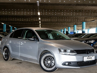 2013 Volkswagen Jetta VI, серебристый, 999000 рублей, вид 2