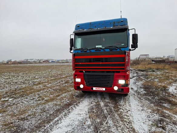 2000 DAF XF 95, красный, 570000 рублей - вид 2