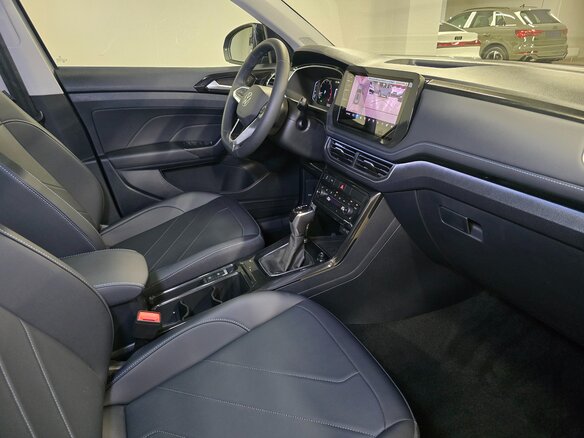 2026 Volkswagen Tharu XR 300 TSI, серый, 2847000 рублей - вид 22