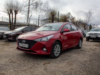 2020 Hyundai Solaris II Рестайлинг, красный, 1237000 рублей, вид 3