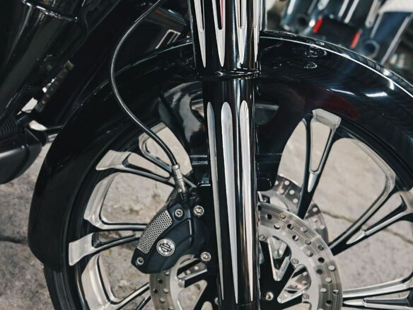 2014 Harley-Davidson Electra Glide, чёрный - вид 32