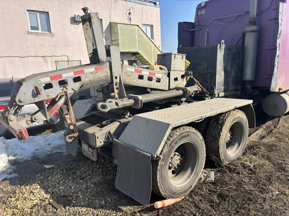 2003 Freightliner Columbia, фиолетовый, 1900000 рублей - вид 10