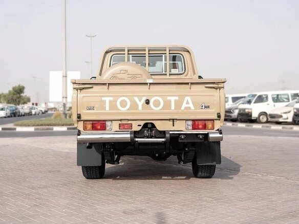 2025 Toyota Land Cruiser 79 70 Series Рестайлинг 2, бежевый, 6858000 рублей - вид 2