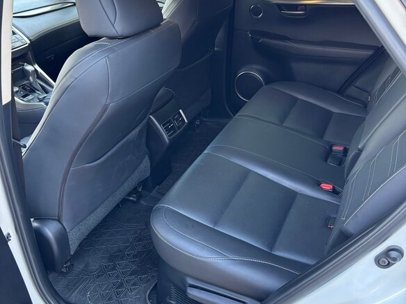2017 Lexus NX 200t I, белый, 3500000 рублей - вид 8