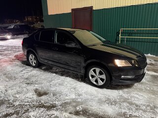 2018 Skoda Octavia III (A7) Рестайлинг, чёрный, 2050000 рублей, вид 2