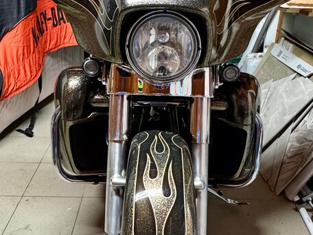 2016 Harley-Davidson Street Glide, золотистый, 1650000 рублей, вид 1