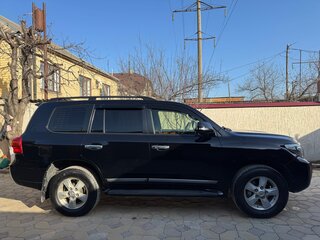 2012 Toyota Land Cruiser 200 Series, чёрный, 3150000 рублей, вид 3