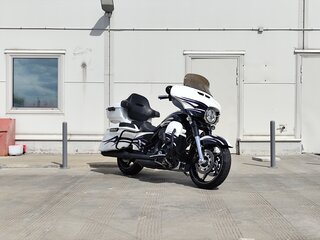 2015 Harley-Davidson CVO Street Glide, белый, 1590000 рублей, вид 2