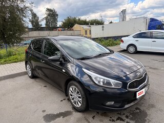2013 Kia Ceed II, чёрный, 900000 рублей, вид 3