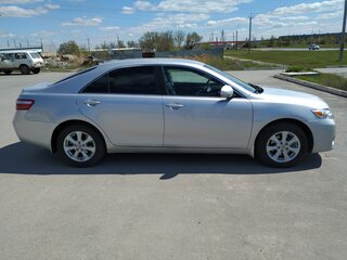 2011 Toyota Camry VI (XV40) Рестайлинг, серебристый, 1350000 рублей, вид 5