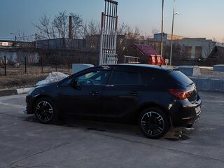 2010 Opel Astra J, чёрный, 570000 рублей, вид 2