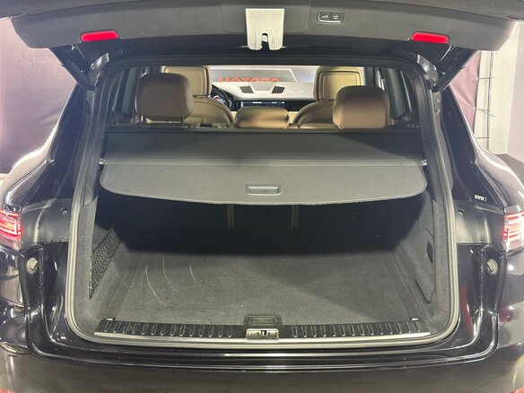 2018 Porsche Cayenne III, чёрный, 5950000 рублей - вид 32