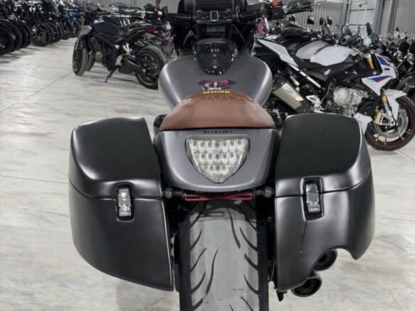 2017 Suzuki Boulevard M109R, серый - вид 5