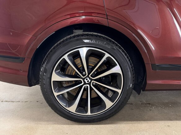 2020 Bentley Bentayga I Рестайлинг, пурпурный, 19500000 рублей - вид 10