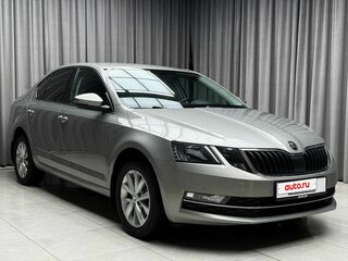 2018 Skoda Octavia III (A7) Рестайлинг, серебристый, 1869000 рублей, вид 3