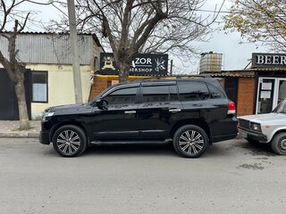 2007 Toyota Land Cruiser 200 Series, чёрный, 2700000 рублей, вид 2