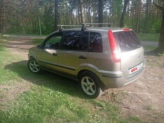 2003 Ford Fusion I, серый, 256000 рублей, вид 4