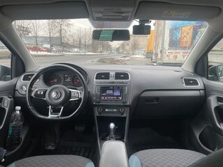2019 Volkswagen Polo V Рестайлинг, чёрный, 1100000 рублей, вид 5