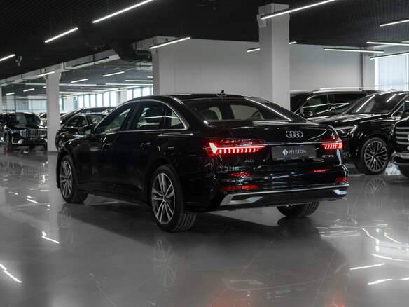 2025 Audi A6 40 TFSI Long V (C8) Рестайлинг, чёрный - вид 3
