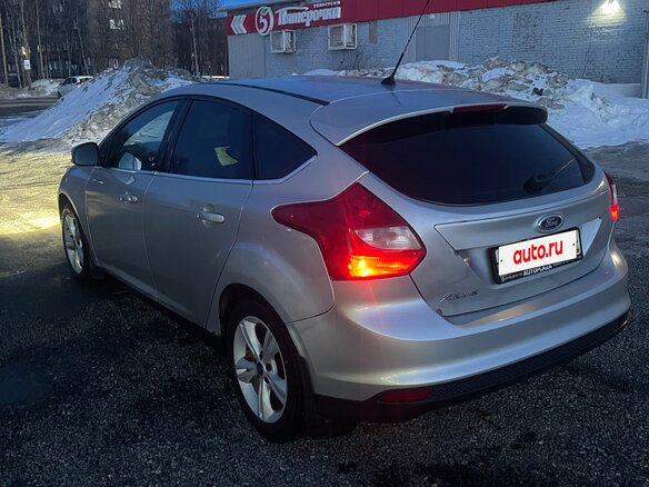 2013 Ford Focus III, серебристый, 630000 рублей - вид 3