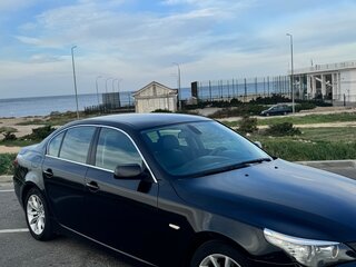 2008 BMW 5 серии 530i V (E60/E61) Рестайлинг, чёрный, 1300000 рублей, вид 3