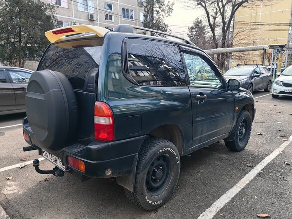 2000 Suzuki Grand Vitara I, зелёный - вид 2