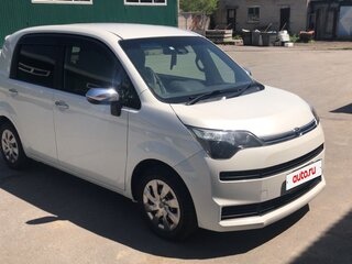 2016 Toyota Spade, белый, 800000 рублей, вид 3