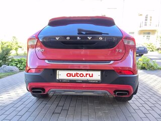 2018 Volvo V40 Cross Country I Рестайлинг, красный, 1600000 рублей, вид 5