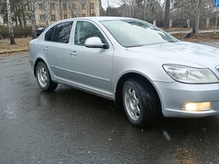 2011 Skoda Octavia II (A5) Рестайлинг, серебристый, 840000 рублей, вид 2