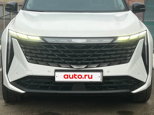 2023 Geely Atlas II, белый, 4100000 рублей - вид 4