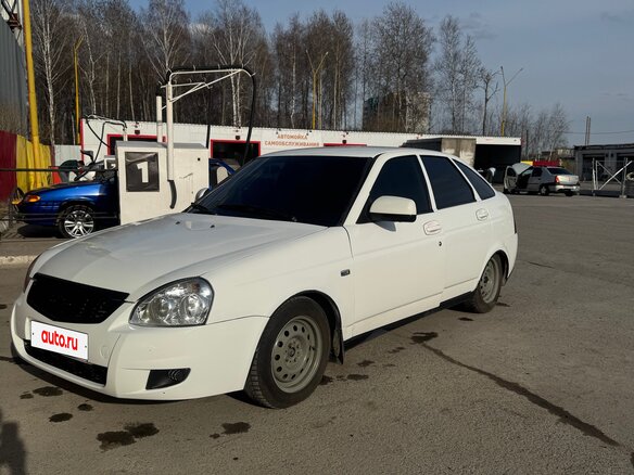 2009 Lada (ВАЗ) Priora I, белый, 299000 рублей