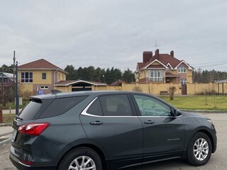 2018 Chevrolet Equinox III, серебристый, 2100000 рублей, вид 4