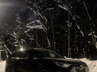2021 Toyota RAV4 V (XA50), чёрный, 4850000 рублей, вид 3