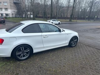 2012 BMW 1 серии 120i I (E82/E88) Рестайлинг 2, белый, 1250000 рублей, вид 5