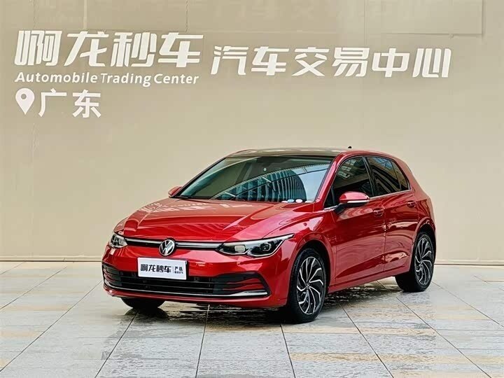 Открыть фотографии: Volkswagen Golf VIII