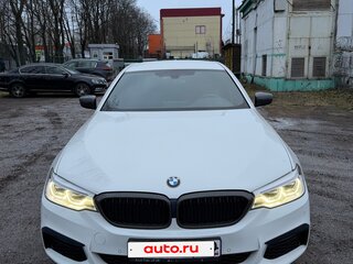 2018 BMW 5 серии 530d xDrive VII (G30/G31/G38), белый, 4900000 рублей, вид 4